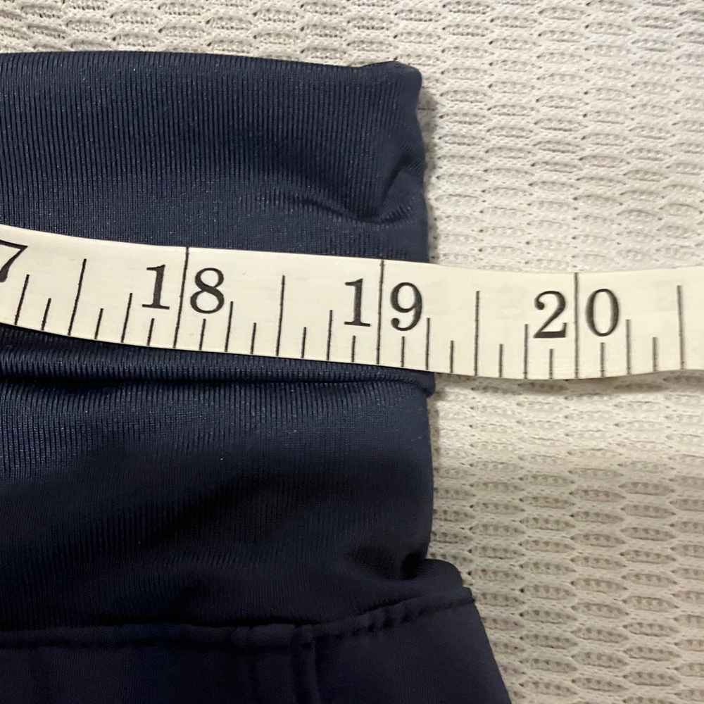 Roxy Navy Performance Athletic Shorts - Picture 12 of 13